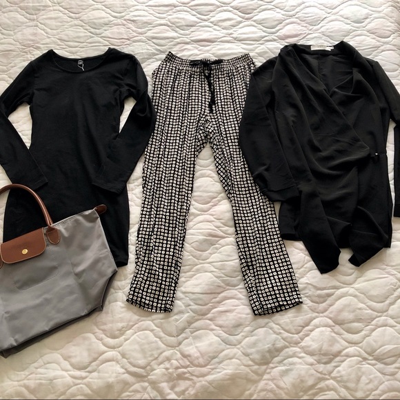 ❌DONATED❌ 8 item not so mystery box sz XS - S - Picture 10 of 12